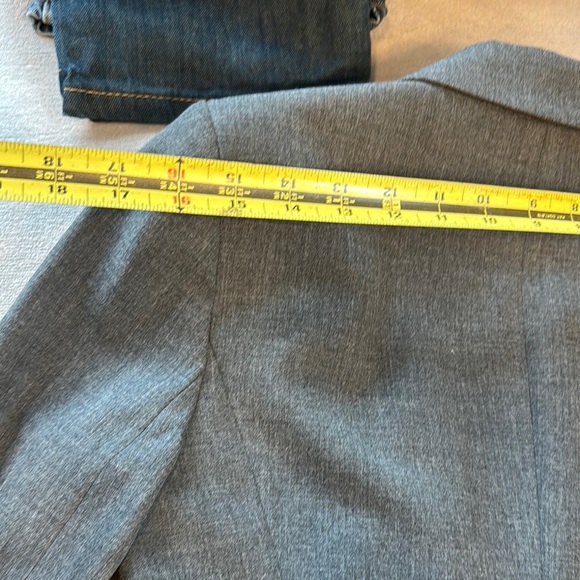 Zara Gray Blazer with Notched Lapel - Picture 10 of 11